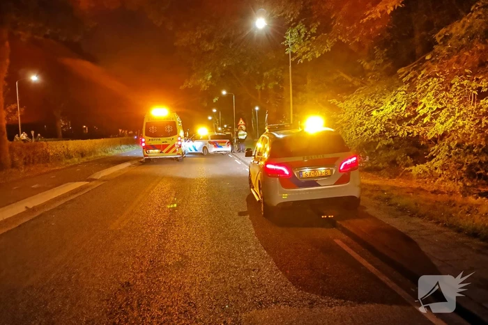 Fietsster gewond na aanrijding met auto