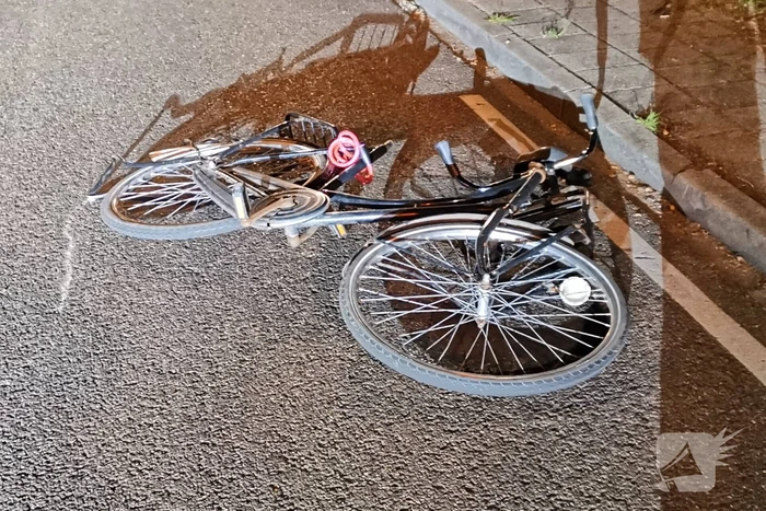 Fietsster gewond na aanrijding met auto