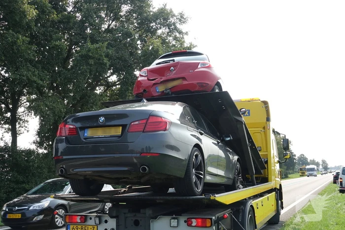 Vier voertuigen betrokken bij kop-staart verkeersongeval