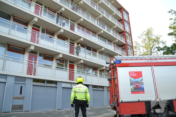 Magnetron in flatwoning vliegt in brand