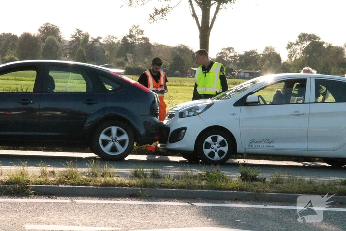 Forse schade na aanrijding met drie auto's