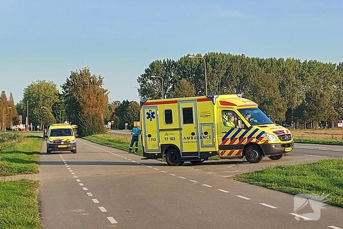 Persoon valt van ladder en raakt zwaargewond
