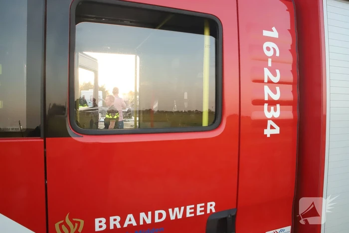 Bestelbus van installatiebedrijf brandt uit