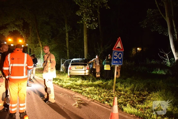 Bestuurder gewond bij eenzijdig ongeval