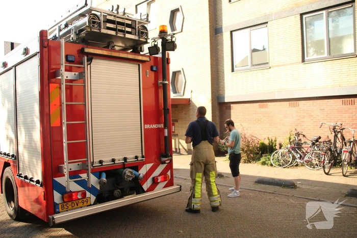 Flatwoning onder water gelopen door kapotte leiding
