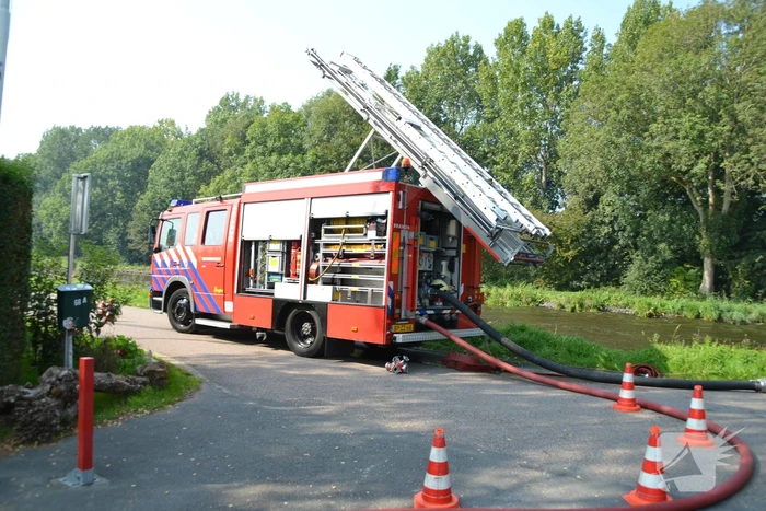 Tuinhuis volledig uitgebrand