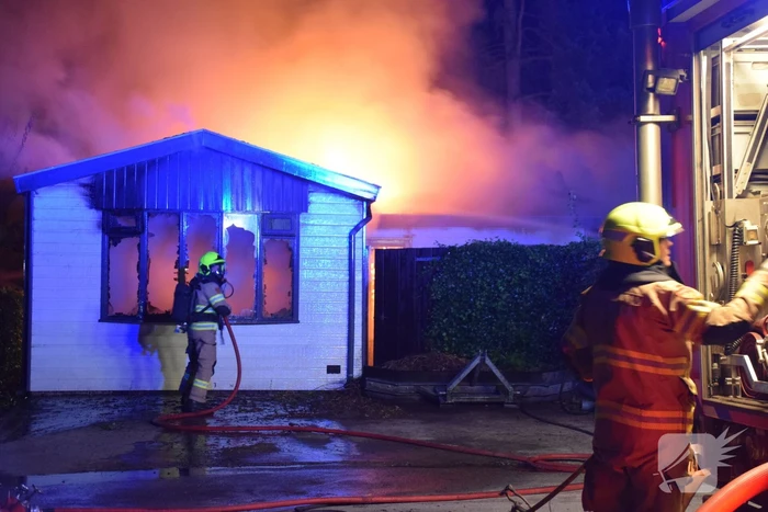 Flinke uitslaande brand in chalet