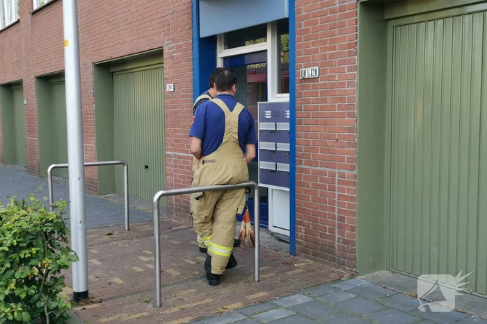 Brandweer doet onderzoek naar vreemde lucht