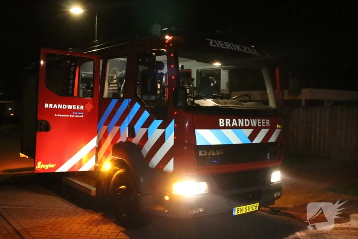 Buurt schrikt wakker van harde knallen, een aanhouding