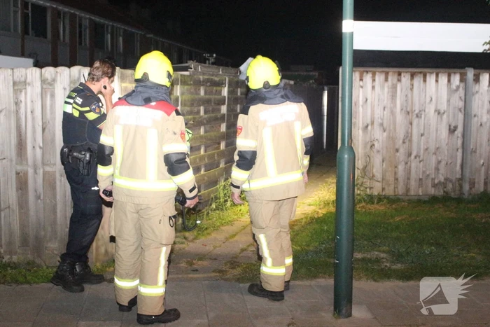 Buurt schrikt wakker van harde knallen, een aanhouding