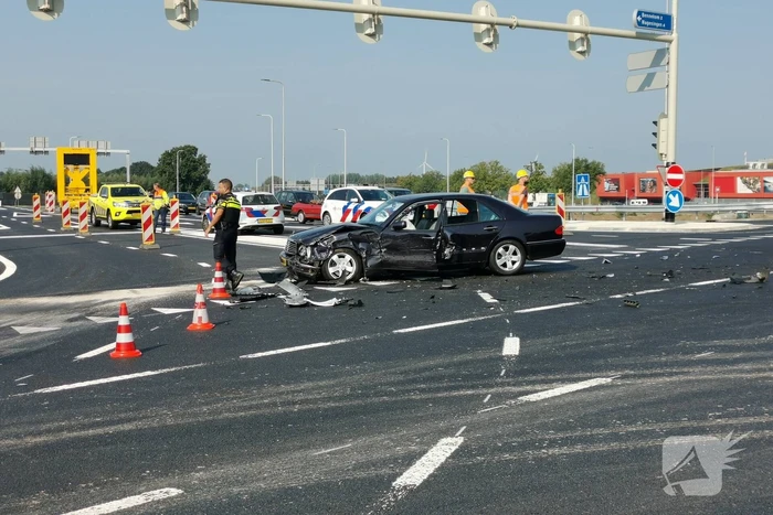 Forse schade bij verkeersongeval nieuwe afrit A12