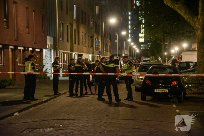 Man in auto overleden na schietincident