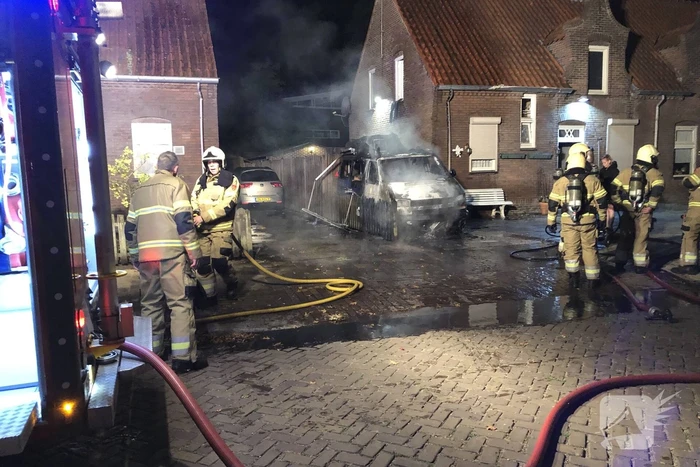 Camper verwoest door brand