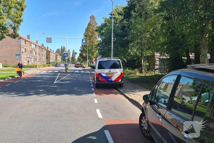 Omstanders redden oudere man uit water