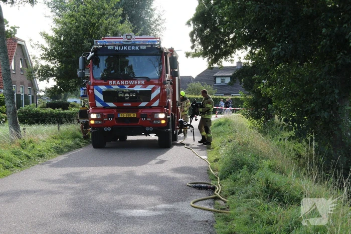 Vuurwerk zorgt voor brand in boom