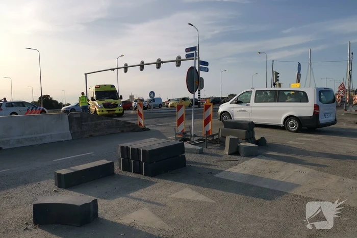 Opnieuw botsen auto's op nieuwe afrit van A12