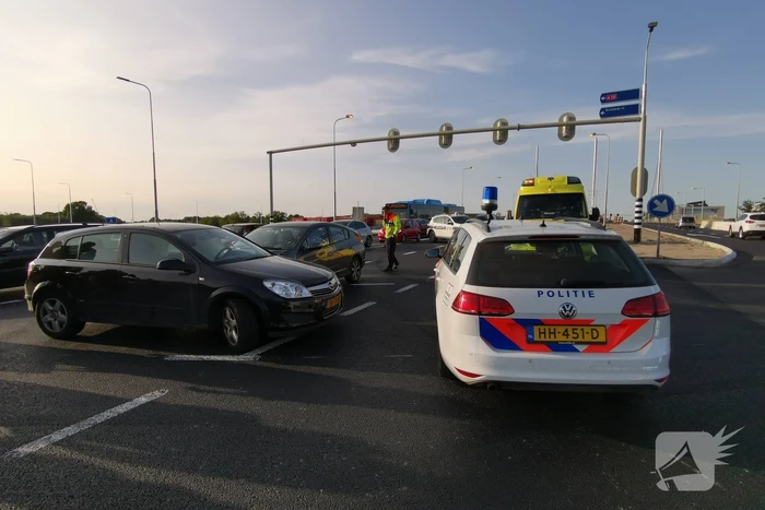 Opnieuw botsen auto's op nieuwe afrit van A12