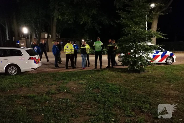Politie zoekt met helikopter en speurhonden naar vermiste vrouw