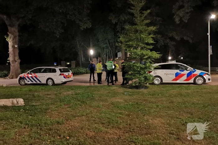 Politie zoekt met helikopter en speurhonden naar vermiste vrouw