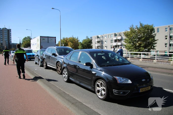 Veel schade bij kop-staartbotsing