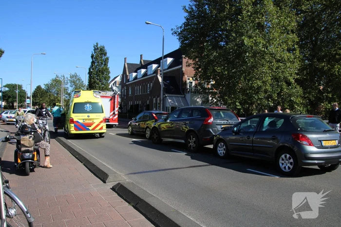 Veel schade bij kop-staartbotsing