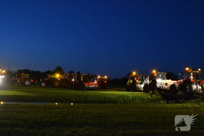 Veel trekkers bij demonstratie op weiland