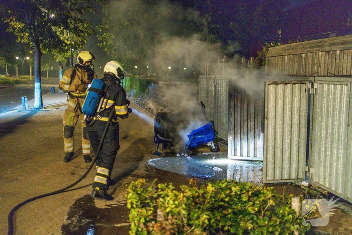 Papiercontainer verwoest door brand