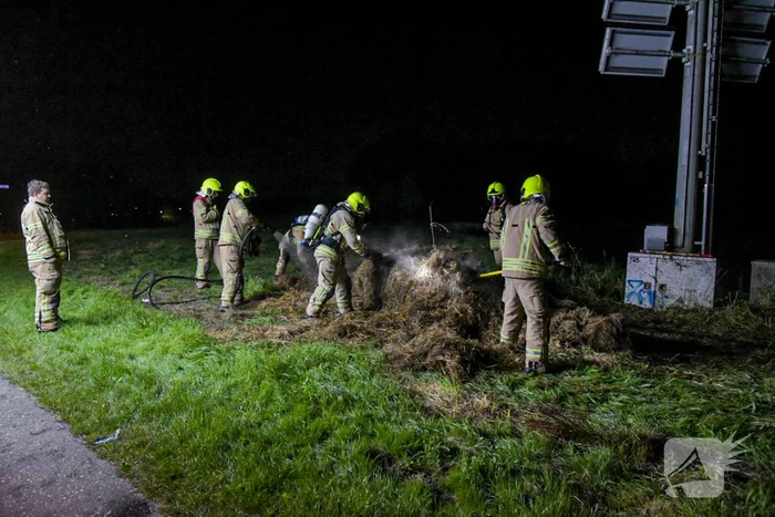 Autobrand blijkt brand in baal hooi
