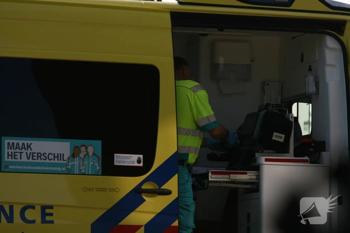 Vrouw gewond na aanrijding
