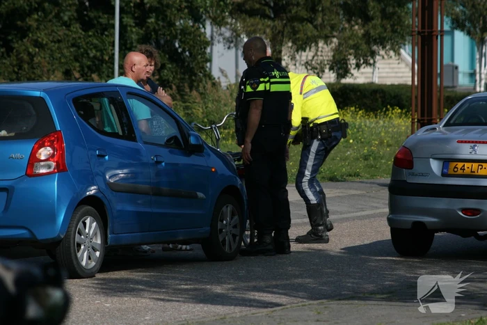 Vrouw gewond na aanrijding