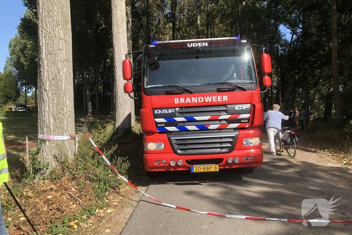 Grote schuurbrand veroorzaakt flinke rookwolken