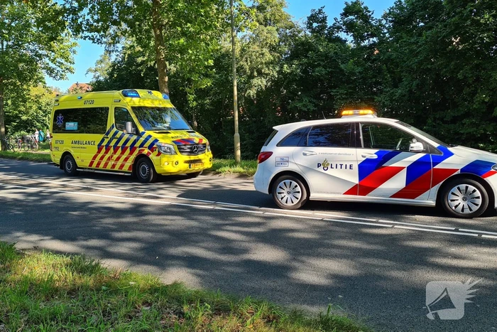 Omstanders redden man onder invloed uit water
