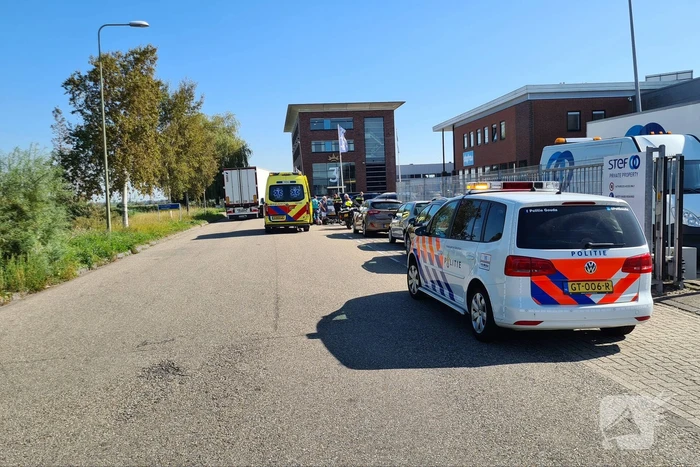Man loopt hoofdwond op bij val van fiets