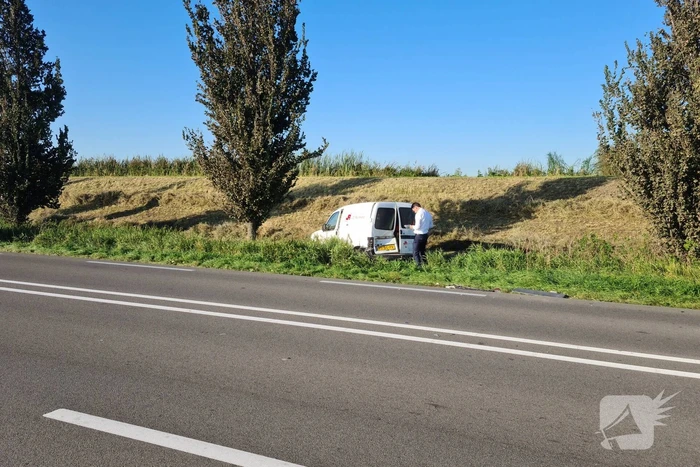 Kop-staart aanrijding met meerdere voertuigen
