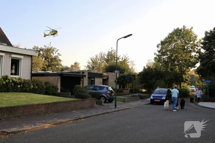 Traumahelikopter landt voor incident in woning