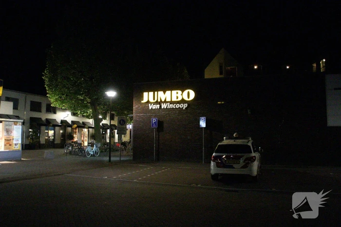 Supermarkt Jumbo winkelcentrum De Biezenkamp met geweld overvallen