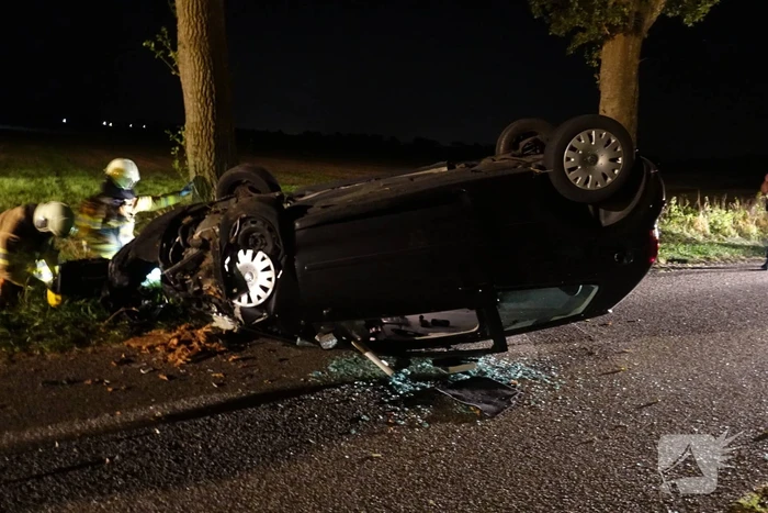 Twee gewonden bij eenzijdig ongeval