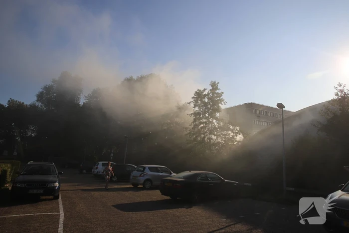 Flinke rookontwikkeling door brand in berg hooi
