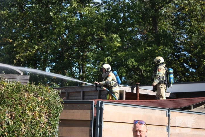 Uitslaande schuurbrand in Soesterkwartier