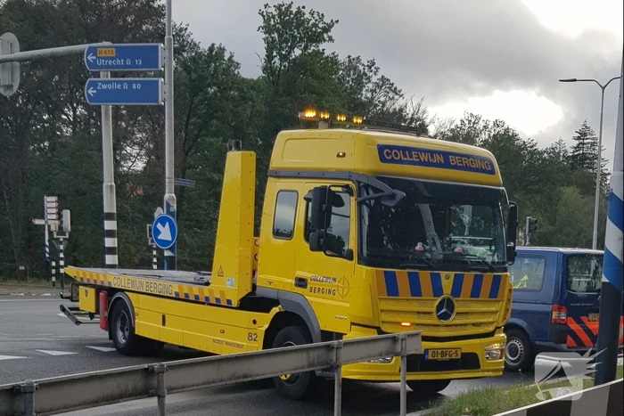 Fietsster zwaargewond bij aanrijding op kruising