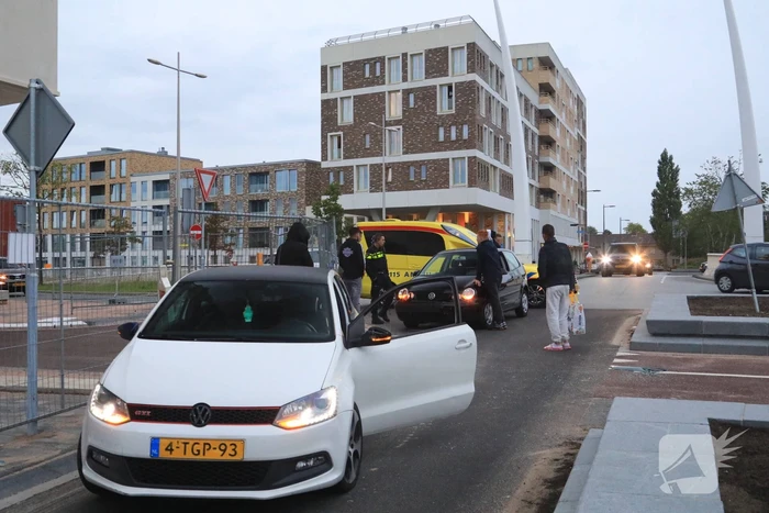 Flinke schade na aanrijding tussen twee auto's