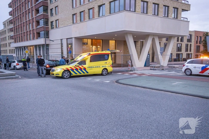 Flinke schade na aanrijding tussen twee auto's