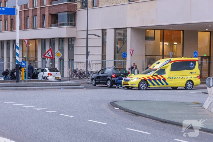 Flinke schade na aanrijding tussen twee auto's