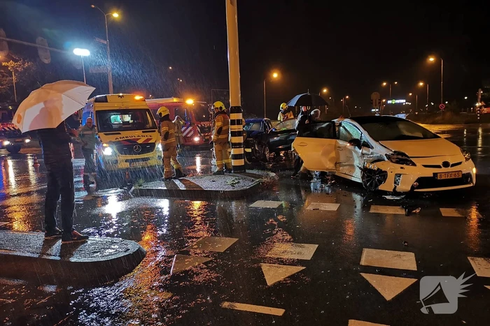 Gewonde bij aanrijding op kruising