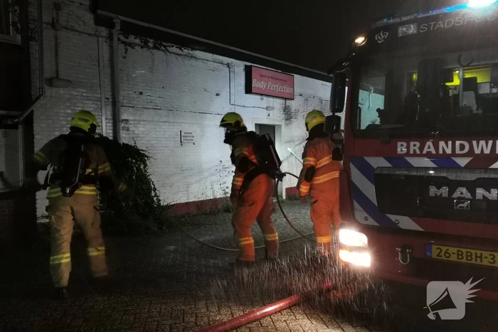 Brand in leegstaande loods