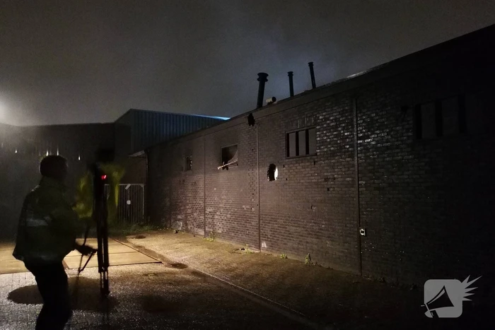 Brand in leegstaande loods