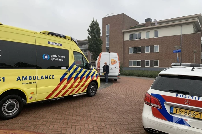Fietser gewond na botsing met bestelbus