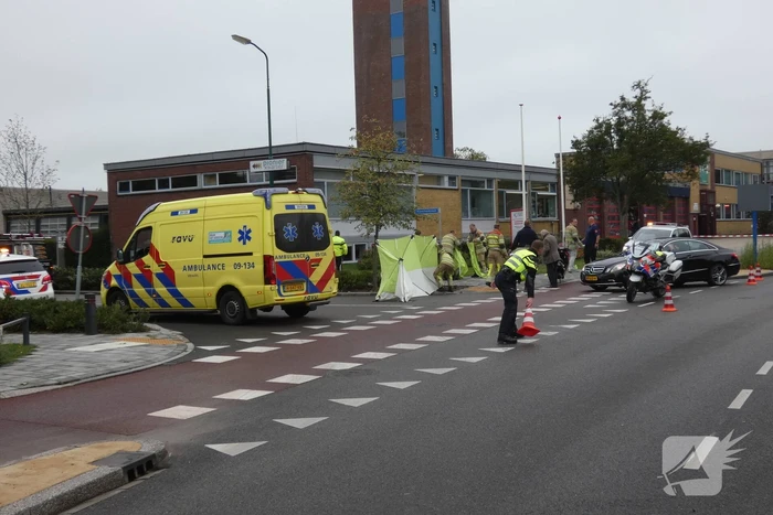 Scooterrijder ernstig gewond bij aanrijding met personenwagen