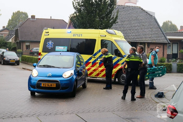 Fietsster aangereden door auto