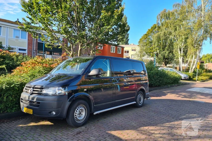 Politie en specialisten doen onderzoek bij Delicious